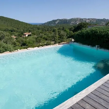 Magnifique Bergerie Avec Piscine Chauffee Surplombant La Baie De Santa Giulia ポルトヴェッキオ