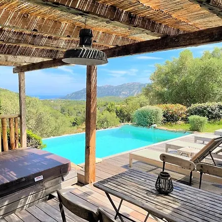 ヴィラ Magnifique Bergerie Avec Piscine Chauffee Surplombant La Baie De Santa Giulia ポルトヴェッキオ