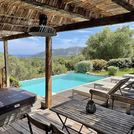 Magnifique Bergerie Avec Piscine Chauffee Surplombant La Baie De Santa Giulia * ポルトヴェッキオ
