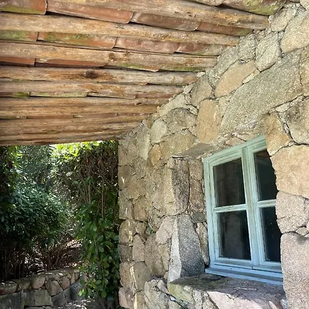 ヴィラ Magnifique Bergerie Avec Piscine Chauffee Surplombant La Baie De Santa Giulia ポルトヴェッキオ