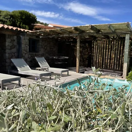 Magnifique Bergerie Avec Piscine Chauffee Surplombant La Baie De Santa Giulia ポルトヴェッキオ